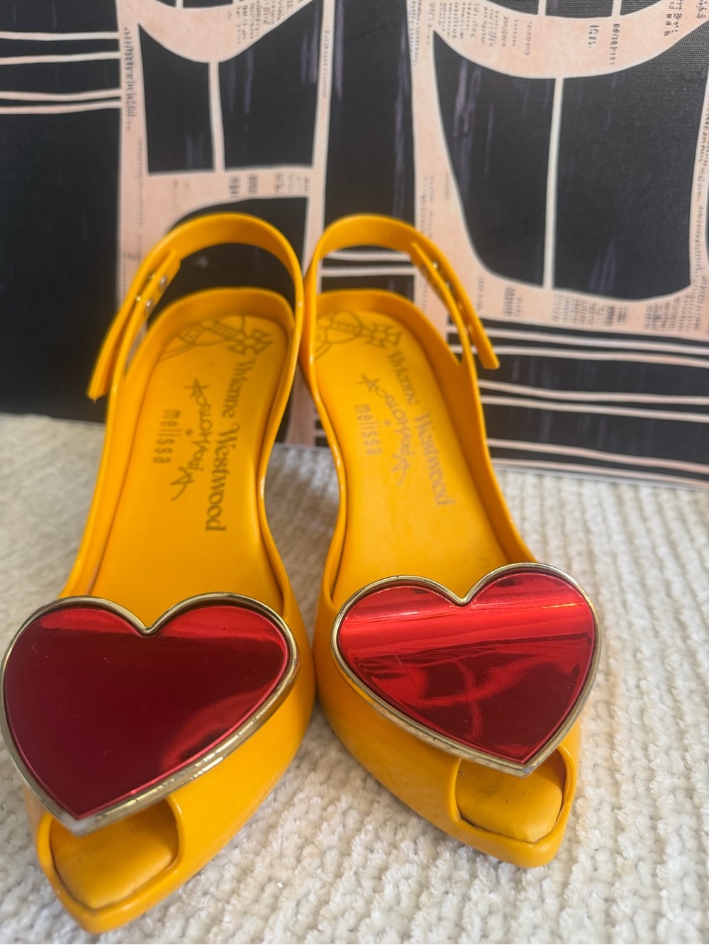 Vivienne Westwood Anglomania Yellow Slingback Heel with Red Heart Accent - Picture 10 of 10